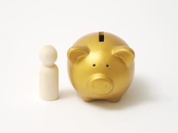 今年60歳になります。非正規雇用でなかなか貯金が貯まらず、63歳で繰上げを考えてますが、どうでしょうか？