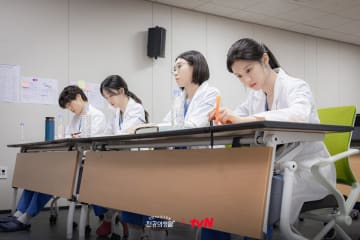 『いつかは賢いレジデント生活』が現代人に求められる理由　痛みを知る人の言葉の重み