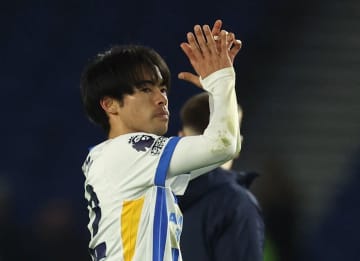 三笘薫　２季連続チーム最優秀ゴールに選出「ある選手に感謝を伝えたい」と英語でスピーチ