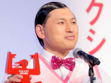 オードリー・春日俊彰、日向坂46への“愛”を告白「我々ファンはずっとついていく」