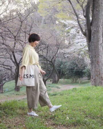 【40代50代】いま着る服、何を買えばいいかわからない人に！ おすすめアイテム（5/8号）