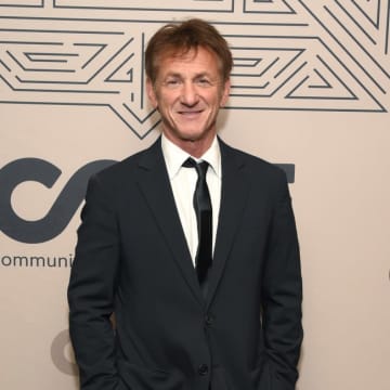 ショーン・ペン、ドナルド・トランプ米大統領が「世界を破壊しようとしている」と警告