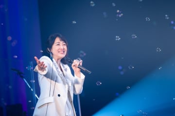 【レポート】菊池桃子、アニバーサリーライブ2Daysでデビュー40周年の集大成と音楽への情熱