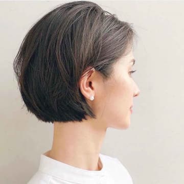 短すぎが苦手な【40・50代】へ → 美シルエットな「ショートボブ」ならイケるかも♡