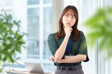 「仲良しグループかよw」保全部署、天井の汚れにも“8人全員”で現場直行！　他部署は困惑