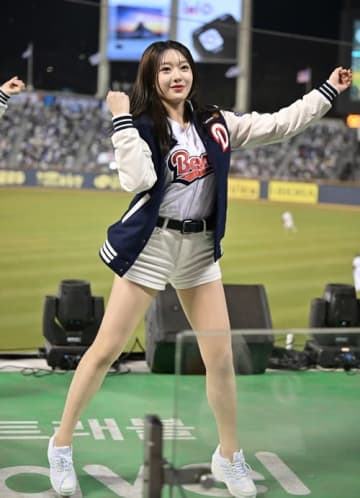 “デビュー1年未満”の韓国チアガール（21）が突然の脱退宣言…“意味深”SNS投稿に動揺広がる「推測より、私の努力を記憶して」