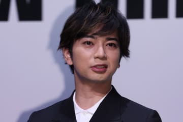 「ビジュ戻してきたの天才」松本潤　大野の近影が話題のウラでファン驚愕させた“ふっくら髭”からの激変姿