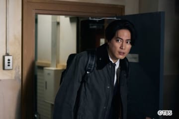 美術担当・野々垣聡さんが「イグナイト -法の無法者-」の世界で生み出す“語る背景”