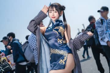 【コスプレ】スリットから伸びる美脚にドキッ！キュートな顔立ちのキサキが、優美なチャイナドレス姿を披露【写真9枚】