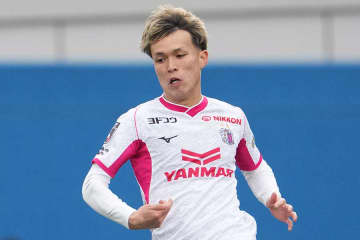 夕食中に突然父が「バルサから話がある」　サッカー歴4年で名門へ…19歳逸材の夢「日本のために」