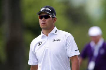 松山英樹は首位と4差の11位発進　大会連覇のかかるマキロイは25位