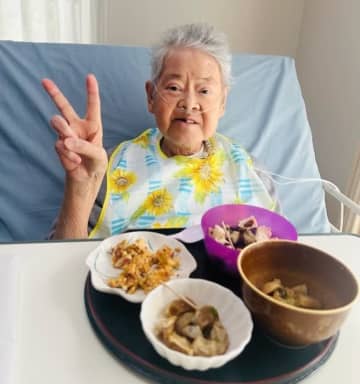 ココリコ・遠藤の妻、再び緩和ケア病棟で入院することになった父親「自宅で看取ってあげたい気持ちもありますが」
