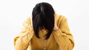 もう、限界です…〈年金とパート代月20万円〉を食い潰す「出戻り40歳次女」に悲鳴。驚愕の〈貯金通帳残高〉に「68歳母」、思わず号泣