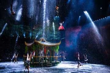 マカオのレジデントショー「ハウス・オブ・ダンシング・ウォーター」が5年ぶり上演再開
