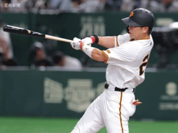 1号ソロHR放つなど3安打猛打賞で甲斐拓也、岸田行倫に負けじと巨人1軍スタメンマスク起用へアピールした好打者とは！？