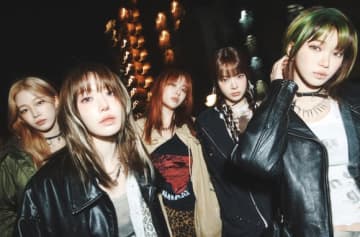 LE SSERAFIM、日本4thシングル「DIFFERENT」OFFBEAT CLOVEバージョンのグループ＆ユニットコンセプトフォトを公開