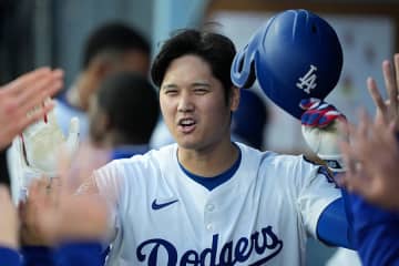 大谷翔平の“副収入”は146億円超…代理人が語った厳選「20数社」　米伝えた契約の背景
