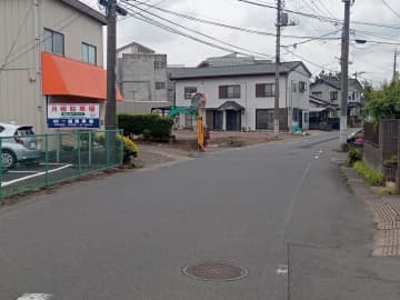 守谷で路上強盗　3人組の男、鉄パイプのようなもので男性に暴行、財布奪い逃走　茨城【更新】