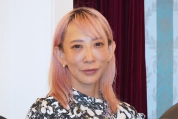 「まるで別世界」蜷川実花が撮った藤の名所に絶賛の声「桃源郷みたい」「すっごくキレイ」