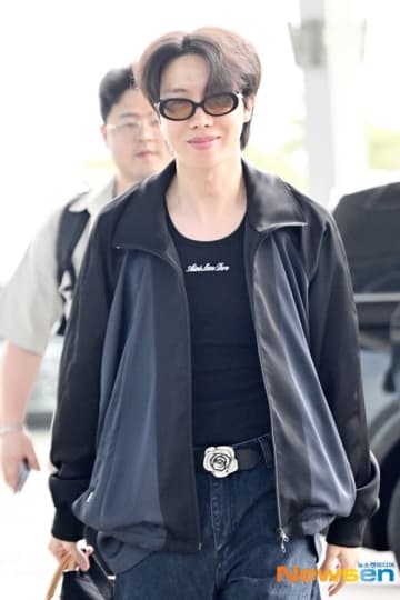 【PHOTO】BTSのJ-HOPE、アジアツアーのためタイへ出国…穏やかな微笑み（動画あり）