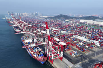 中国、4月の対米輸出21％減　関税合戦で貿易打撃