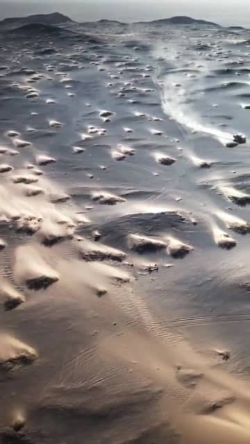 まるでSF映画の火星、ゴビの空撮が話題に　中国内モンゴル自治区