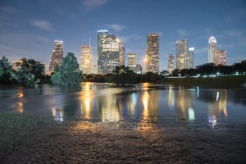 ニューヨークなど米国28都市の地盤沈下を衛星データが示唆–社会インフラが静かに劣化