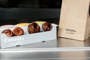 新スイーツ・シュークルーラーって？平子シェフが手がける「Cream or Cruller(クリーム オア クルーラー)」(渋谷)に感動！