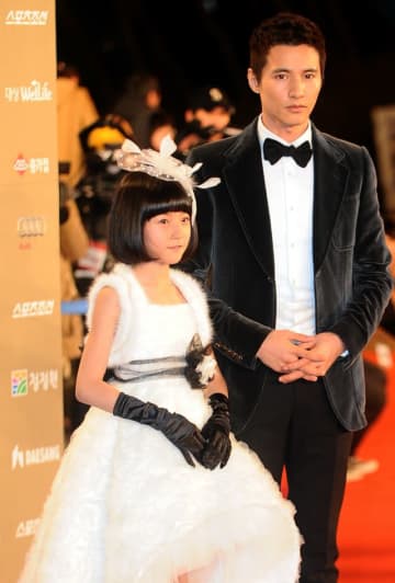 俳優ウォンビン、“カセ研”の情報提供者を応援？…直接コメント「弔問に行った以外関わりはない」