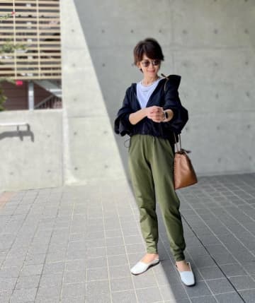 【50代の韓国旅行の服装13選】快適に過ごせる！ 6月にぴったりなコーデ特集