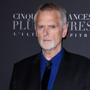 『フィフティ・シェイズ』ジェームズ・フォーリー監督が死去、享年71歳