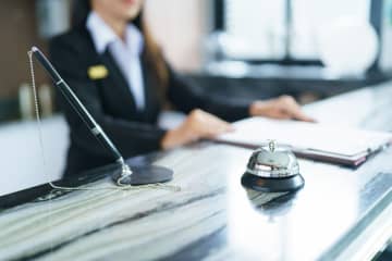 ホテル用語を使った会話、どのぐらいわかる？「知らなかった！」「航空業界でも使うやつ」との声も