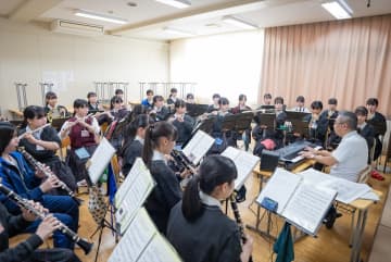 「吹奏楽の旅」“音楽の街”北海道旭川市の高校に密着「ダーツの旅」は大阪府南河内郡へ『笑ってコラえて！』