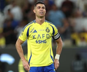 「CR7はクラブ史上最悪」「追い出せ」衝撃敗戦でまさかのACLE圏外へ…不満爆発のC・ロナウドにアル・ナスルサポは激怒！「３年で1300億円以上を騙し取った」