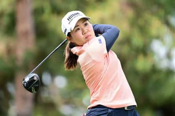 勝てば国内メジャー7戦5勝、偉業へ畑岡奈紗が5位キープ　パット不調を凌駕するショット力「助けられた」