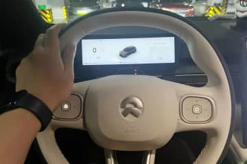 シャオミなど多くのEVメーカーの間で「智駕」を「補助駕駛」に改める動き―中国メディア