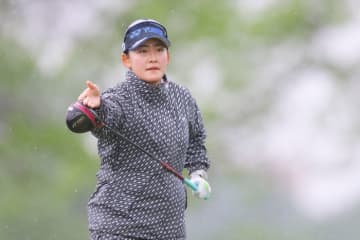 涙を流してから1週間　岩井千怜が3打差で決勝へ「自分のペースで楽しみたい」