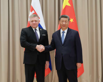 習近平主席、スロバキア首相と会談