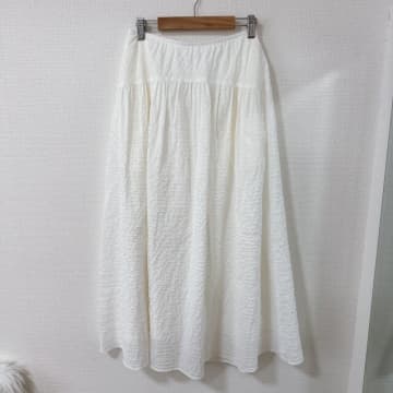 ユニクロに見えないって噂♡ふんわり感が可愛すぎる春の“高見えスカート”登場！