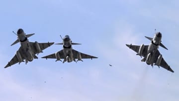 兵器開発に多額を投じる中国、印パ紛争は初の大きな試練か