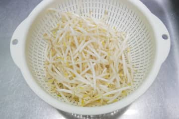 もやしの「あの部分」、取る派と取らない派で分かれたが…　ついに「問題解決」喜ぶ人も