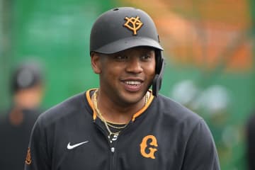 巨人ファンのナイツ塙　オコエ瑠偉のオンカジ問題に言及「俺たち〝外野〟が騒ぐことじゃない」