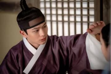 「鬼宮」ユク・ソンジェ（BTOB）、初恋の人ボナ（宇宙少女）とロマンチックなツーショット…切ない関係
