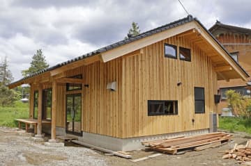 伝統構法で再建の住宅公開　奥能登からも見学、富山
