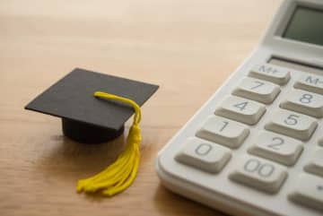 大学2回生の息子は「大学院」へ進学希望です。「奨学金」を「4年間で200万円」ほど利用する予定ですが、追加で借りられますか？
