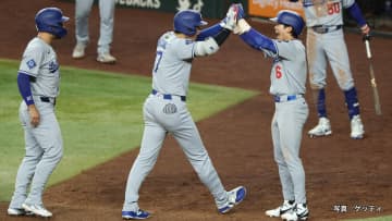 大谷翔平が今季第12号となる大逆転のスリーランホームラン！激しい乱打戦を制す…ホームランランキングでも1位に浮上　佐々木朗希は5失点で途中降板