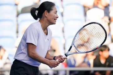 元プロテニス伊達公子はいまもトレーニングを怠らない　「今日は片足のスクワットをやってみた」