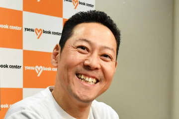 東野幸治　芸人の〝美容整形〟を赤裸々証言「ある男の芸人はここを引っ張って…」