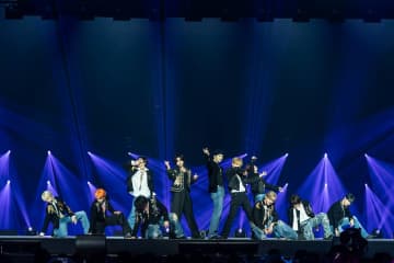 INI「KCON JAPAN」で新曲「Potion」を披露