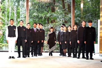 ９０周年大阪の名門ホテル、斬新ショー形式で再出発！改装費１３５億